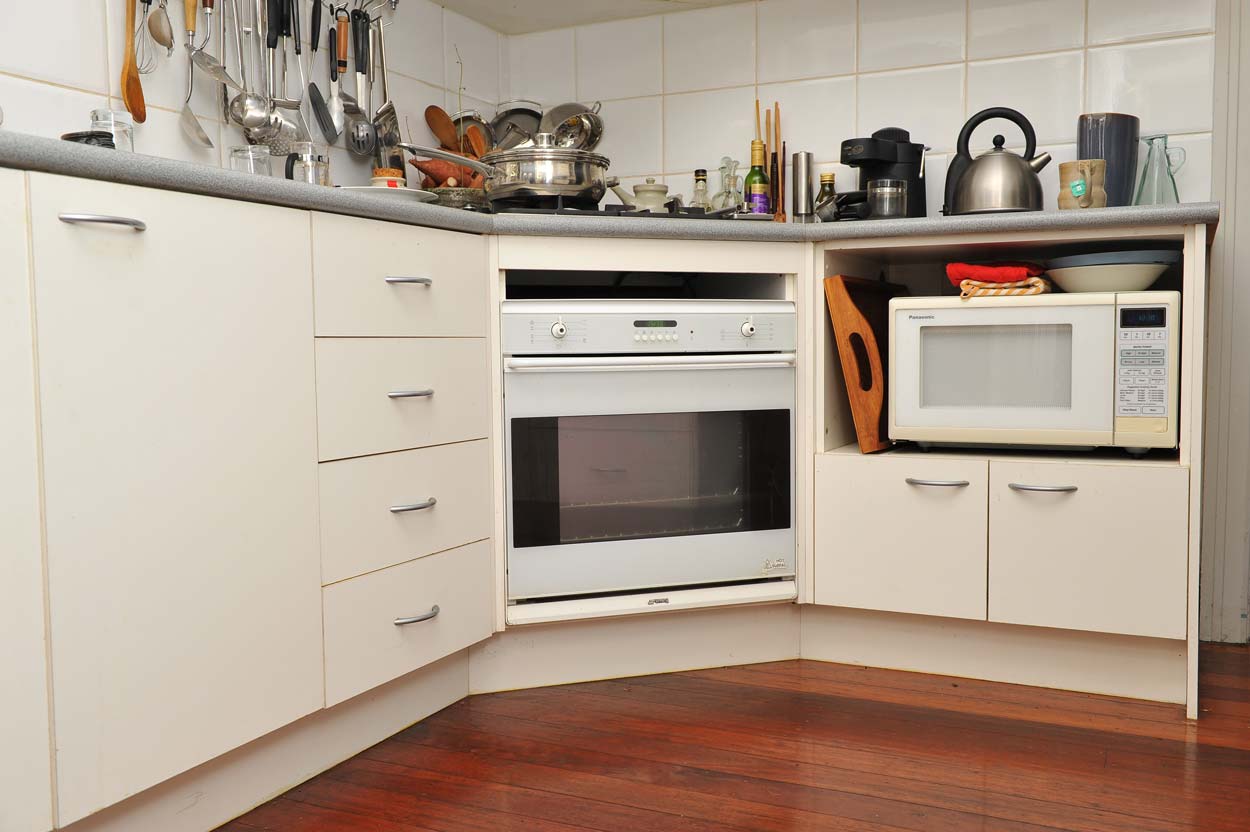 The Complete Guide to Wheelchair Accessible Kitchen Cabinets